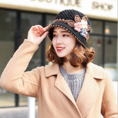 Knitted hat with vintage floral pattern