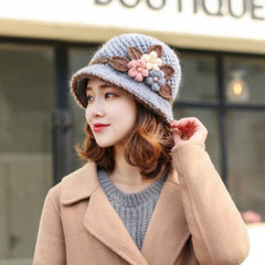 Knitted hat with vintage floral pattern